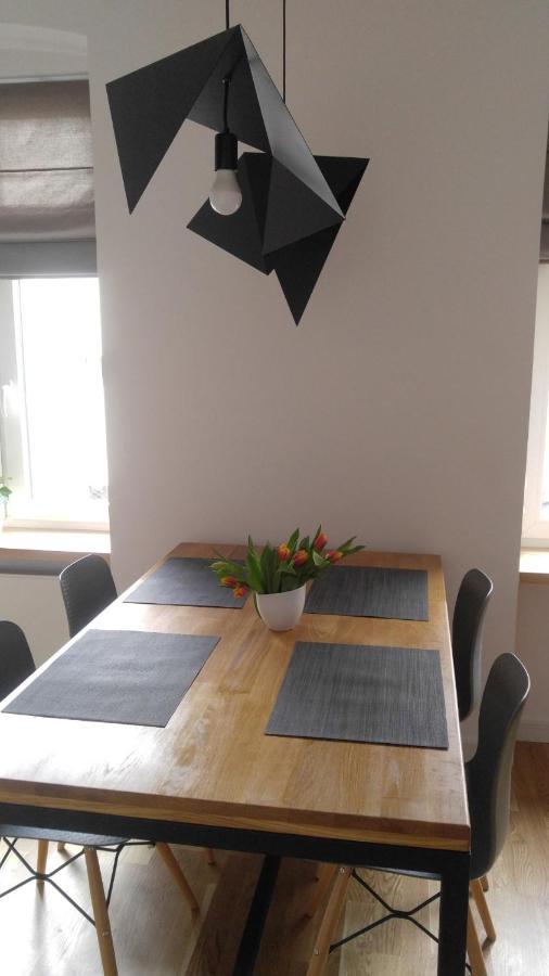 Stylowy 2-Pokojowy Apartament 5 Min. Od Rynku Βρότσλαβ Εξωτερικό φωτογραφία